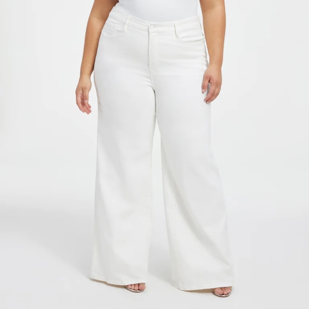 Good American White Wide-Leg Flare Jeans